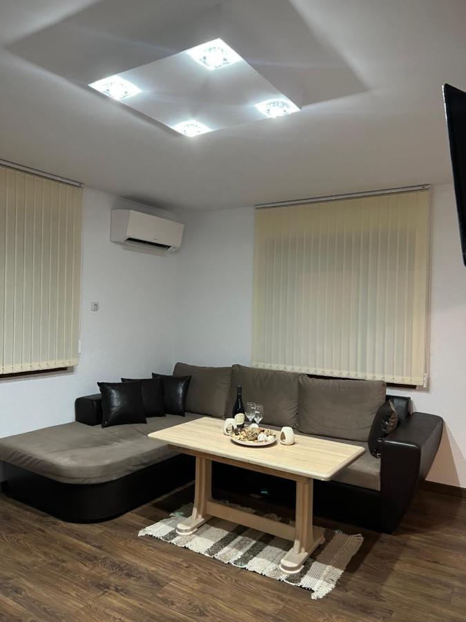 Guest House Tanevi Devin Buitenkant foto